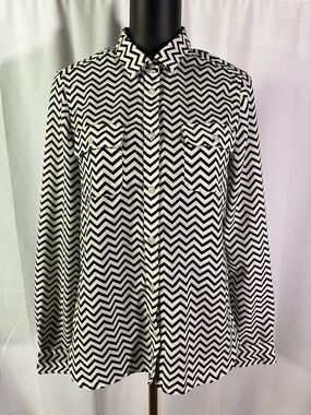 Vintage Y2K AEO Black & Ivory Chevron Print Button Down Shirt